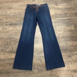 Idyllwind flare Bellbottom lace up jeans